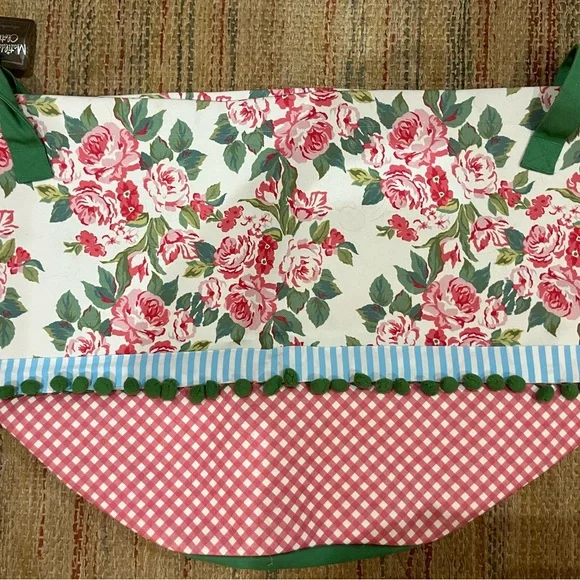 NWT!!!! Matilda Jane Floral Storage Container